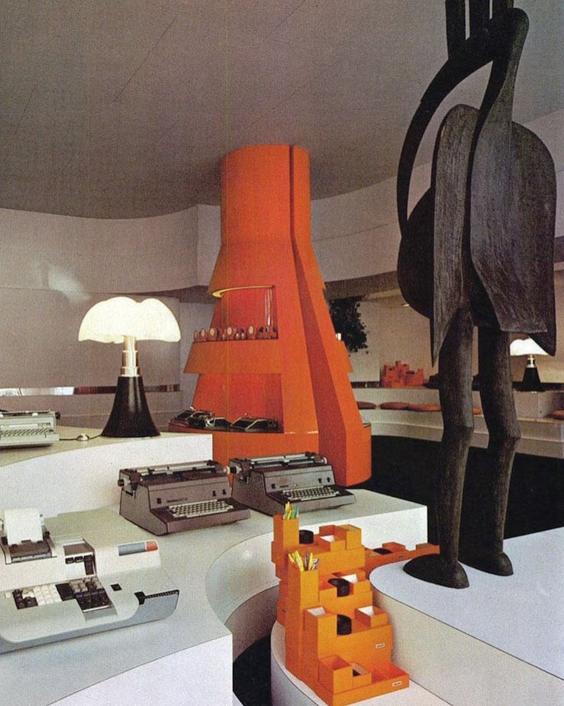 Olivetti showroom by Gae Aulenti, 1967, Paris